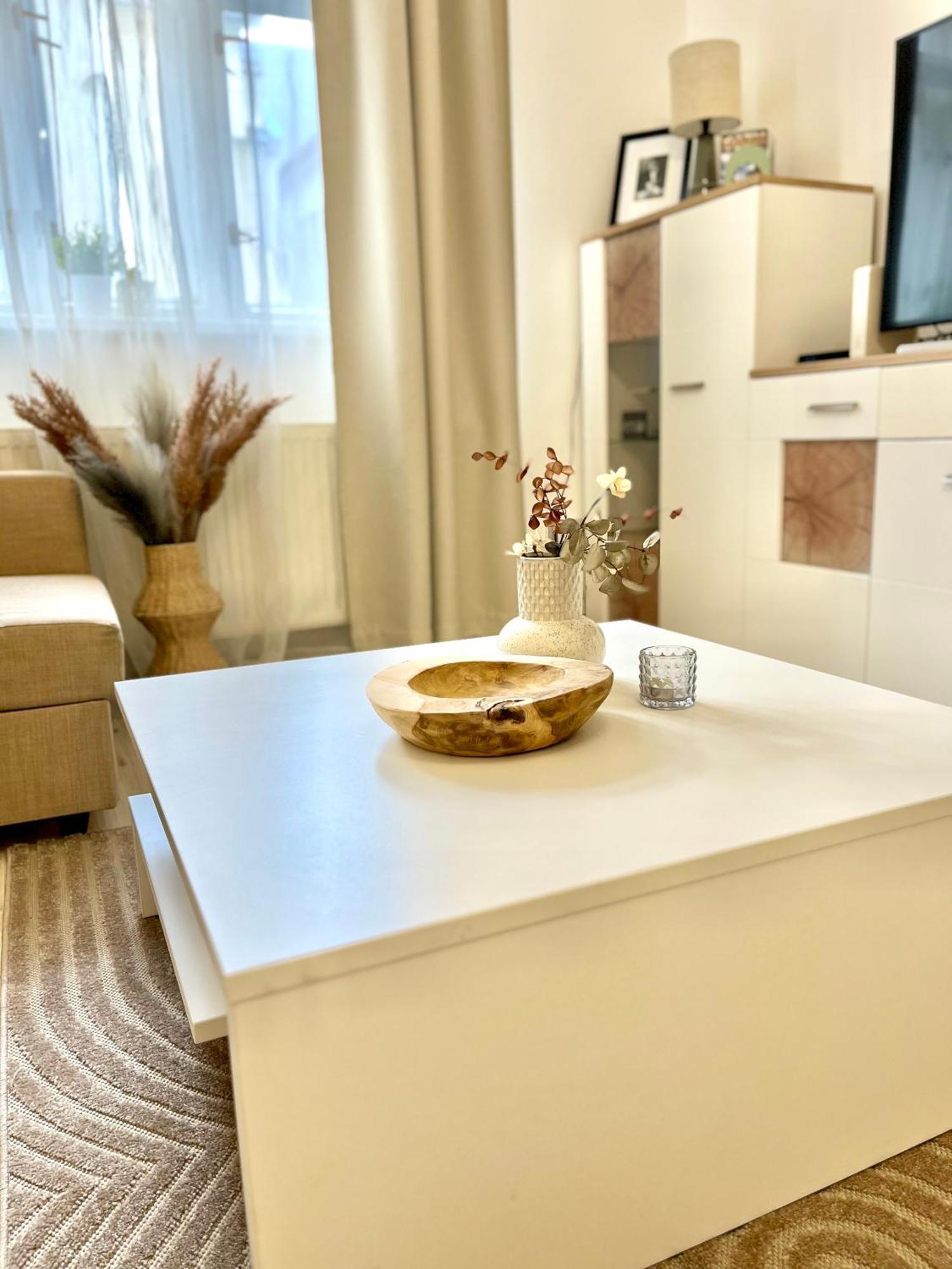 James Bond Apartment Old Town Bratysława Zewnętrze zdjęcie