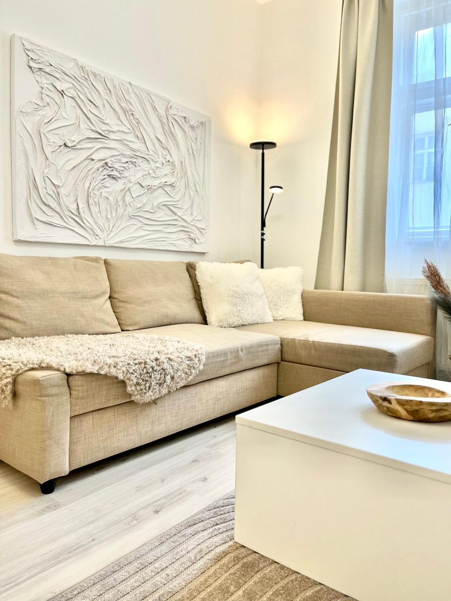 James Bond Apartment Old Town Bratysława Zewnętrze zdjęcie